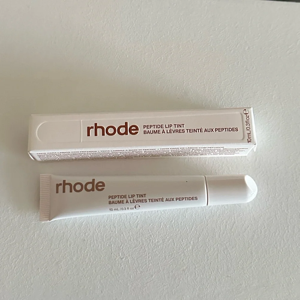 Rhode Cinnamon Roll Lip Peptide Treatment Shimmer Tint